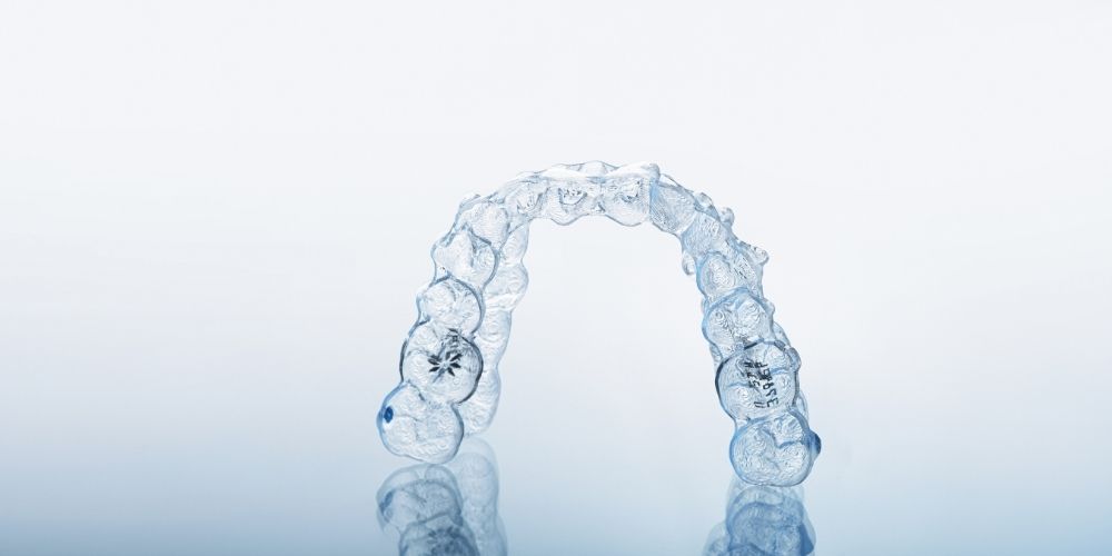 インビザラインって痛い？耐えられる？痛みの原因と対処法