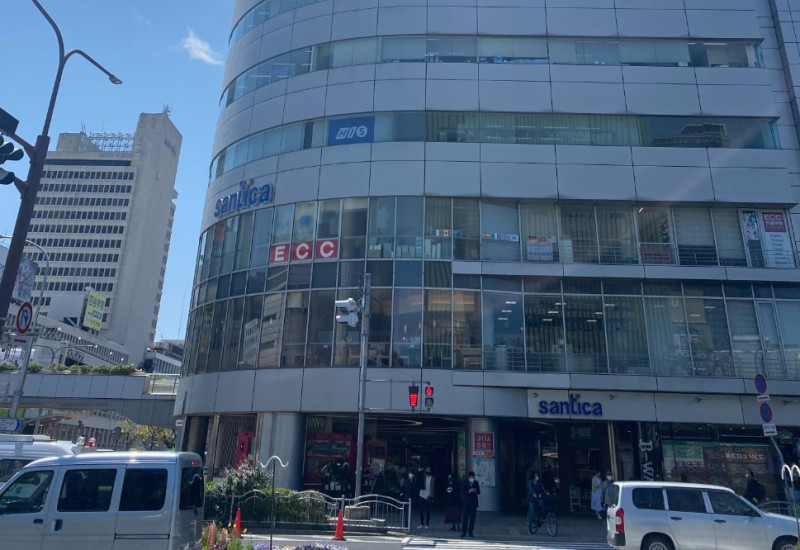 神戸三ノ宮駅前デンタル矯正歯科の外観