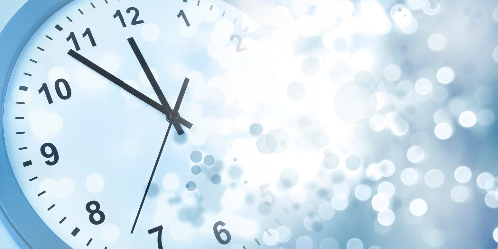 矯正後の後戻りについて│原因から再治療の費用・期間、DDデンタルの無料保証まで徹底解説