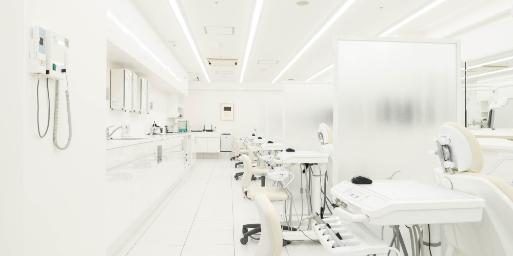 千葉（柏・船橋）でブラーバ矯正するなら？裏側矯正Bravaができる歯科医院を紹介！