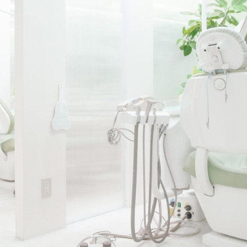 札幌で新しい裏側矯正ブラーバ(Brava)はできる？治療できる歯科医院を紹介！