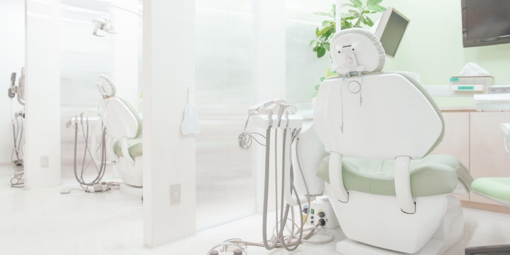 札幌で新しい裏側矯正ブラーバ(Brava)はできる？治療できる歯科医院を紹介！