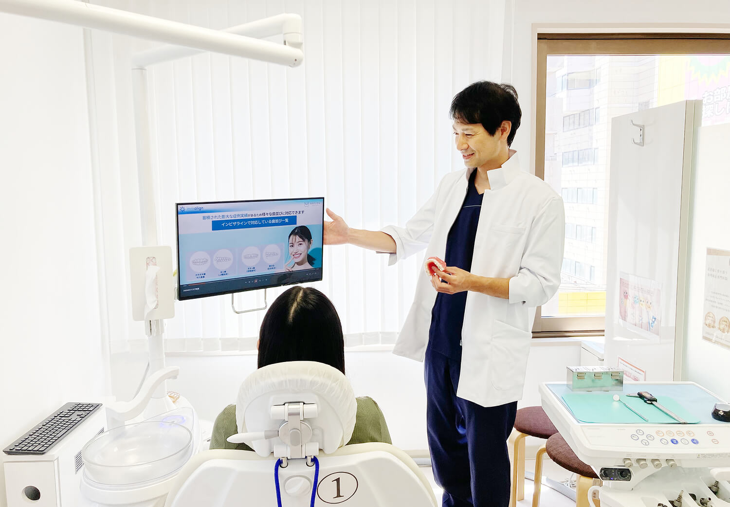 矯正経験豊富なドクターが在籍<br />
審美性と治療スピードにこだわる